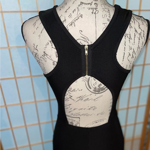 Women’s Sexy Black Body con Dress, sleeveless, front buckle, racer back, cut out - Picture 5 of 8